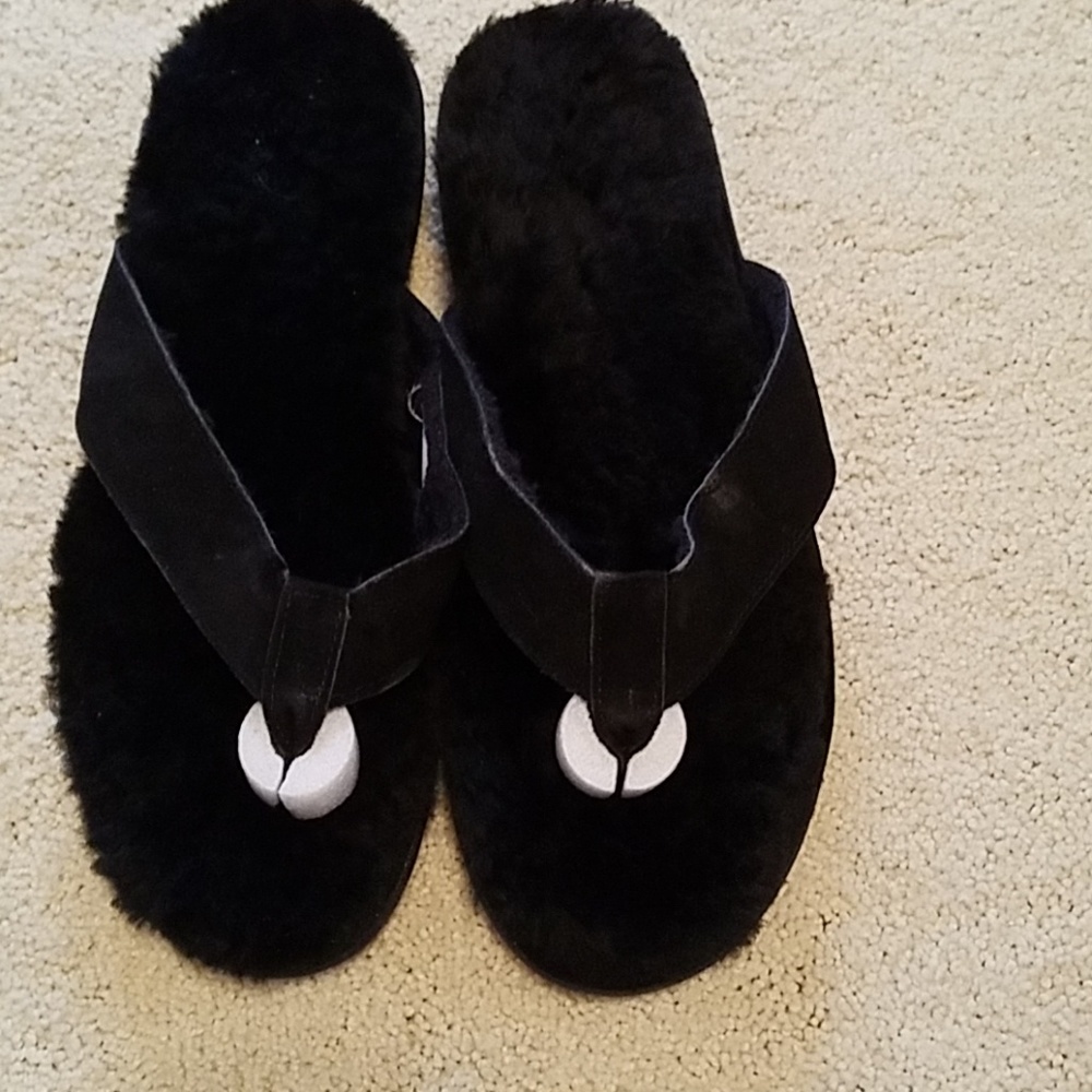 NWOT Wide slippers